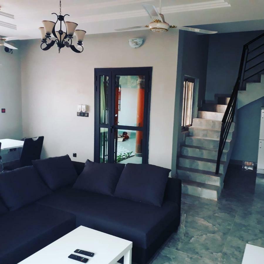 Residence L'Escale Equipements Moderne 巴马科 外观 照片